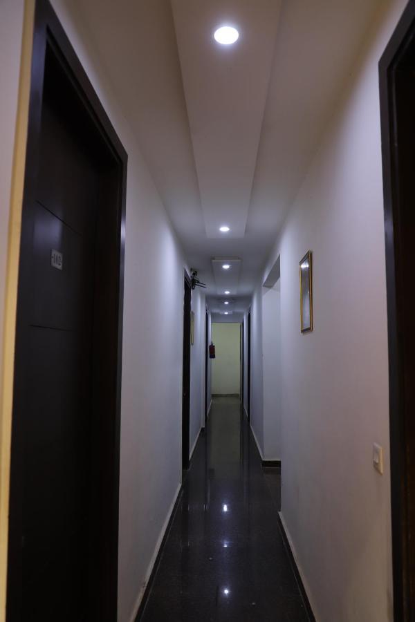 Hotel Dream Comfort อัครา ภายนอก รูปภาพ